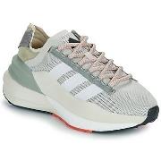 Lage Sneakers adidas AVRYN_X