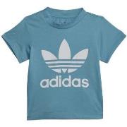 T-shirt adidas -