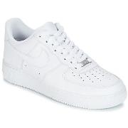 Lage Sneakers Nike AIR FORCE 1 07