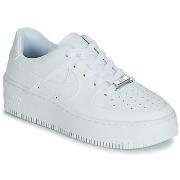 Lage Sneakers Nike AIR FORCE 1 SAGE LOW W