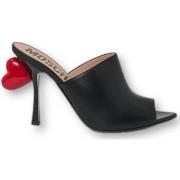 Pumps Moschino MA2807AC1MA0 000