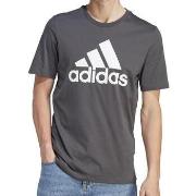 T-shirt adidas -