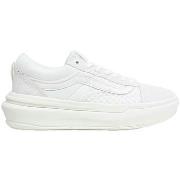 Sneakers Vans Old Skool Overt Plus Cc