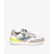 Sneakers Victoria 8805102