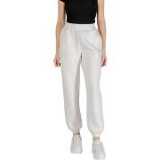 Trainingsbroek Guess CECILIA SCUBA JOGGER PANTS V4BB13 K7UW2