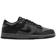 Sneakers Nike Dunk Low Black Roses (Women's)