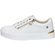 Lage Sneakers Xti 143126