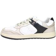 Lage Sneakers Frau 10Q1