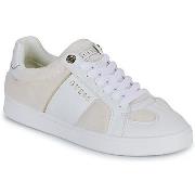 Lage Sneakers Guess JRONE10