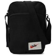 Tas Nike Heritage Smit Label
