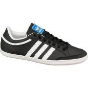Lage Sneakers adidas Plimcana Low K