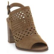 Sandalen Mustang 1492802233