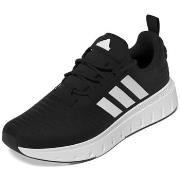Lage Sneakers adidas Swift Run