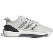 Lage Sneakers adidas Avryn