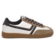 Lage Sneakers Ellesse 03388