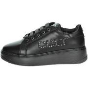 Lage Sneakers Cult T-100