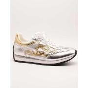 Sneakers Guess FLPSK2 ELE12