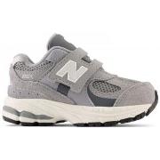 Hardloopschoenen New Balance Iv200
