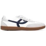 Lage Sneakers Xti 14573104