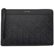 Handtasje Calvin Klein Jeans XL EMBLEM AOP EMBOSS MEDIUM ZIP LV04D1180...