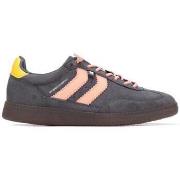 Lage Sneakers Xti 14417006