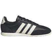 Lage Sneakers adidas HQ7382