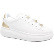 Lage Sneakers Guess GUE-CCC-FIOELE-WH