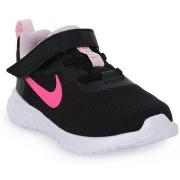 Lage Sneakers Nike 007 Revolution 6 T