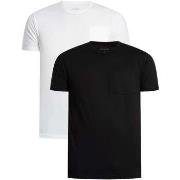 Pyjama's / nachthemden Lyle &amp; Scott Basic 2-pack T-shirt met zakje