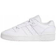 Lage Sneakers adidas gx2272
