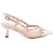 Pumps Rock Away -