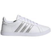 Baskets basses adidas Courtpoint