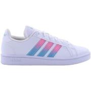 Baskets basses adidas Grand Court Beyond