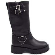 Boots Semerdjian e234e1