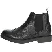 Boots Veni EC005