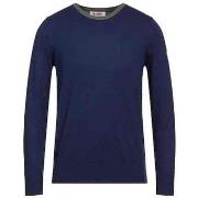 Pull Invicta -