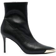 Bottines Versace Jeans Couture black casual closed scarlettbooties