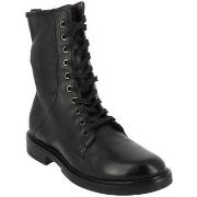 Boots Mjus t81201