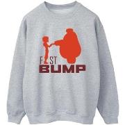 Sweat-shirt Disney Big Hero 6 Baymax Fist Bump Cutout