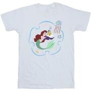 T-shirt enfant Disney The Little Mermaid Reading A Book