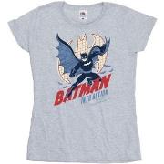 T-shirt Dc Comics Batman Into Action