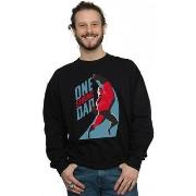 Sweat-shirt Disney The Incredibles One Strong Dad