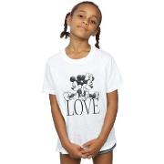 T-shirt enfant Disney Mickey And Minnie Mouse Love