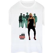 T-shirt The Big Bang Theory Penny Standing
