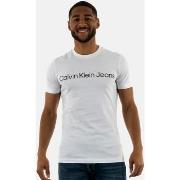 T-shirt Calvin Klein Jeans j30j322552