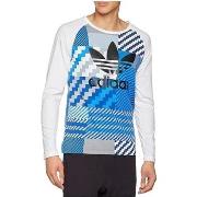 T-shirt adidas AY8288