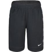 Short enfant Nike 86J062