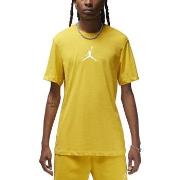 T-shirt Nike CW5190