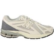 Baskets basses New Balance M1906FH