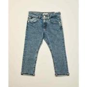 Jeans enfant Calvin Klein Jeans Jean 5 poches enfant